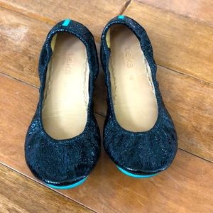 Like New! Size 10 Obsidian Black Crinkle Tieks